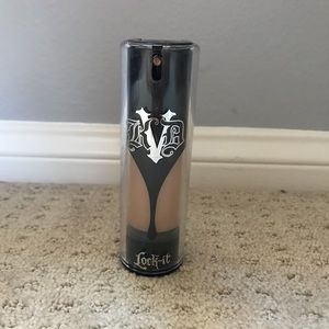 Kat von d lock it foundation